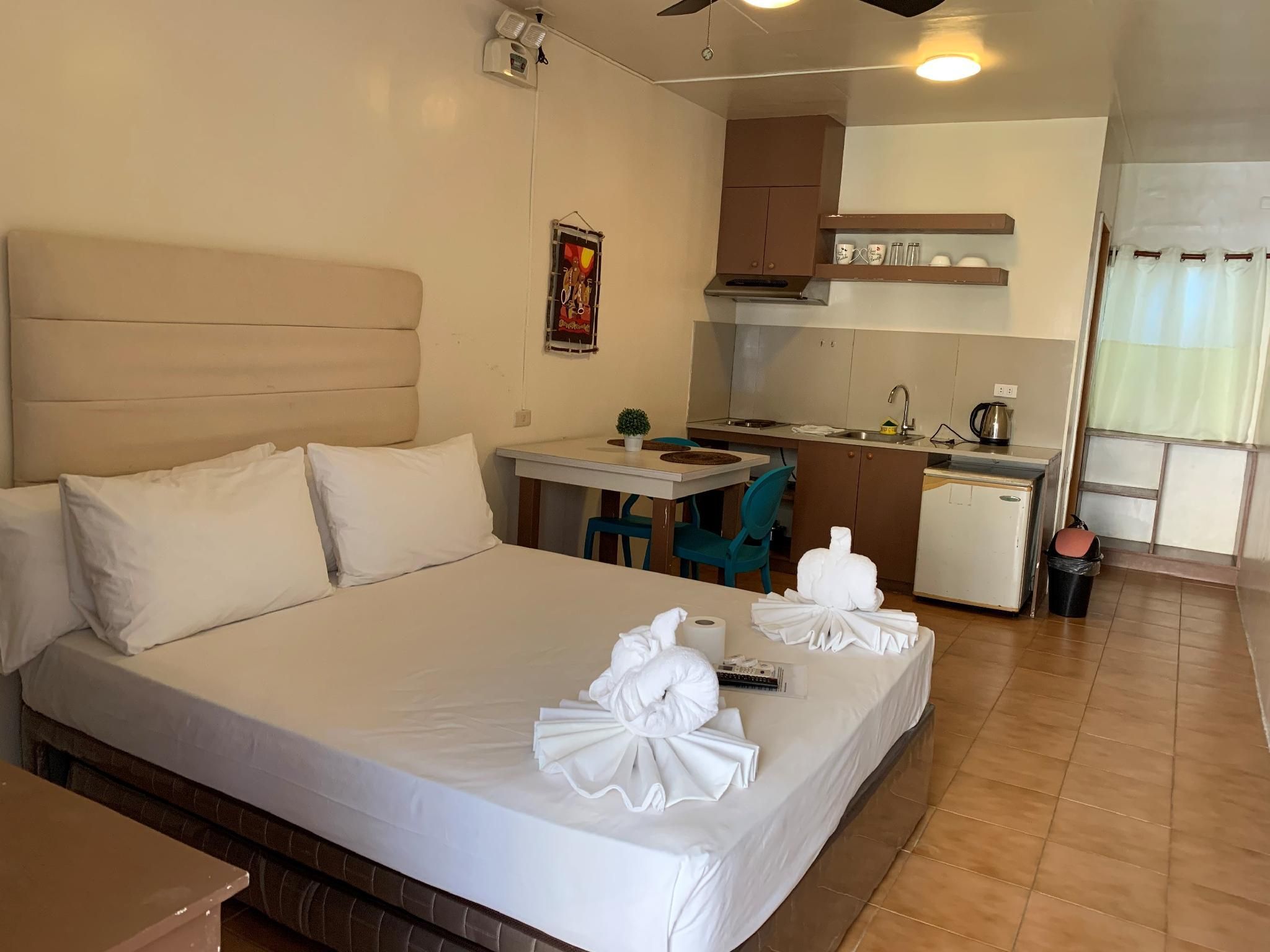 undefined Fat Jimmy's Resort Boracay 8