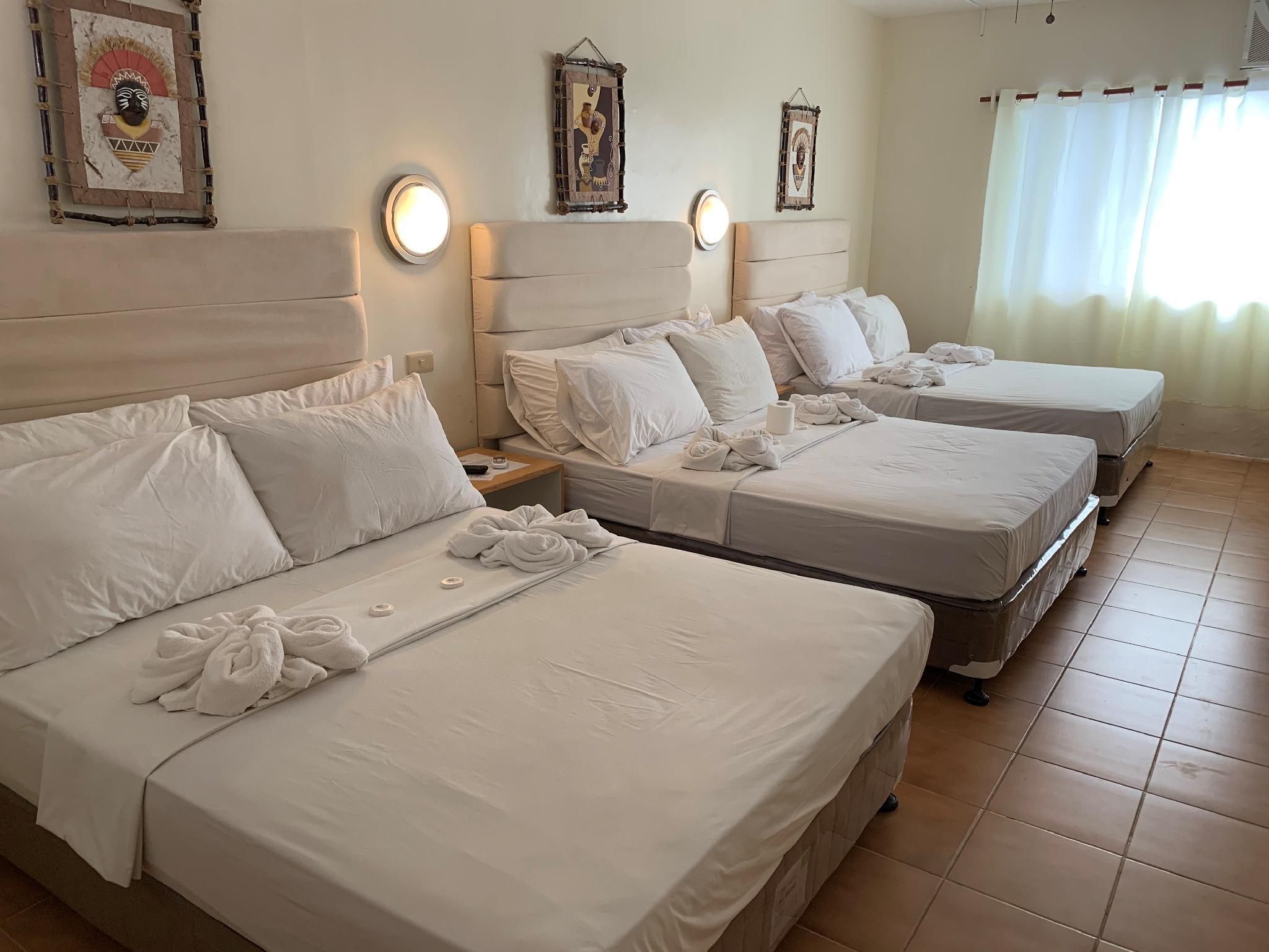 Family Room - High Floor