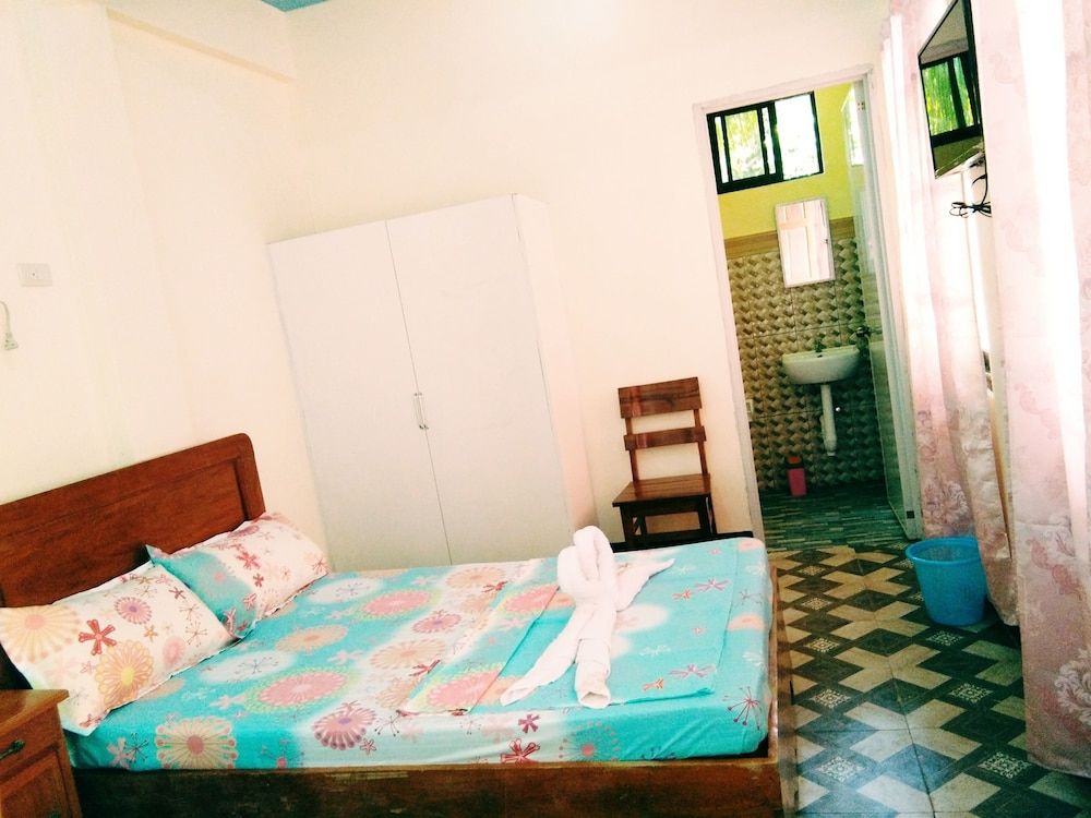 undefined Mariner's Pension House 5