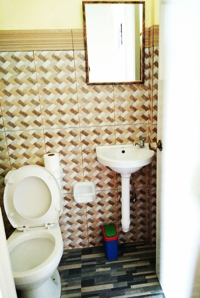 Mariner's Pension House Budget Double Room 4