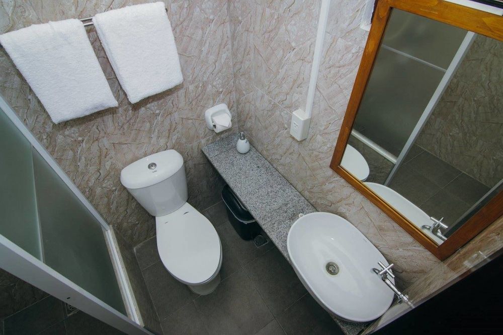 Amaris Bed & Breakfast Deluxe Family Suite 6