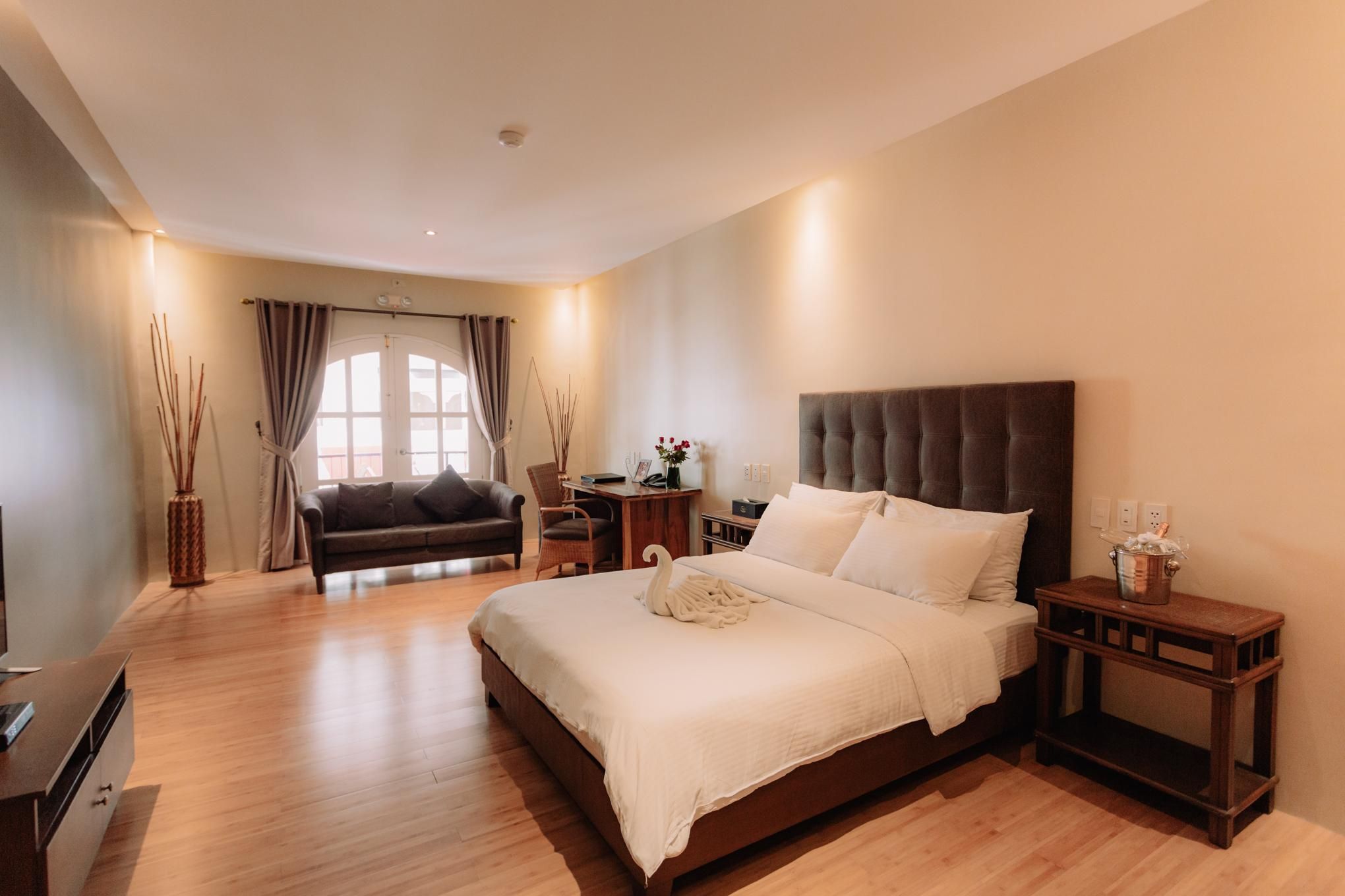 Kingsley's Hotel and Gastro Pub Deluxe  2