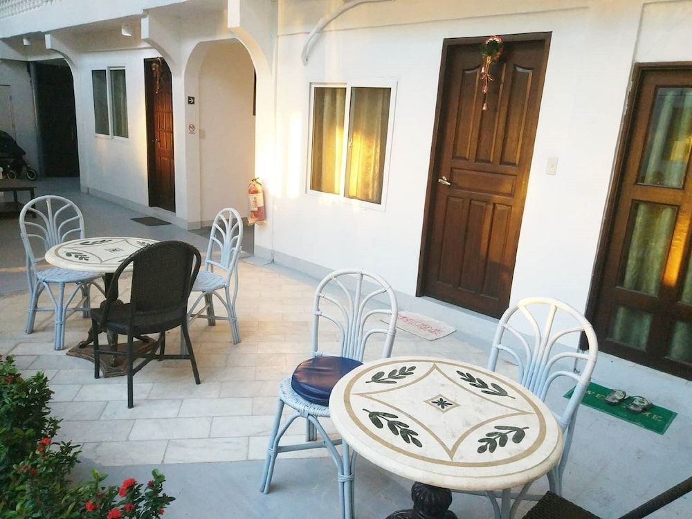 Deparis Beach Resort Front Standard Room 5