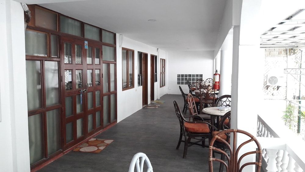 Deparis Beach Resort Front Standard Room 4