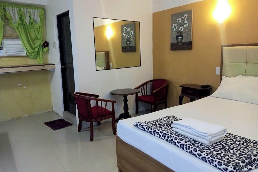 Casa Del Camba Hotel and Restaurant near Hundred Islands Standard Room 5