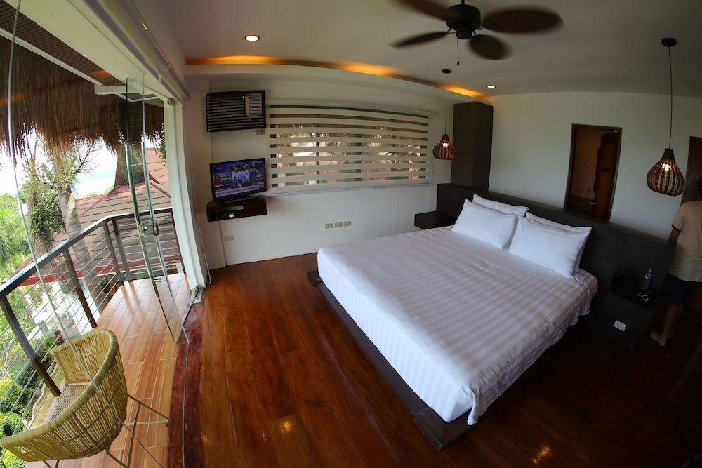 Villas by Eco Hotels Deluxe Room, 1 Bedroom, Lake View 8