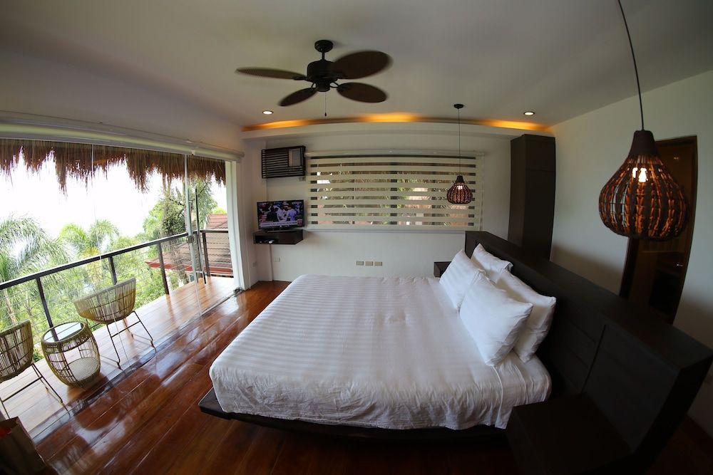 Villas by Eco Hotels Deluxe Room, 1 Bedroom, Lake View 6