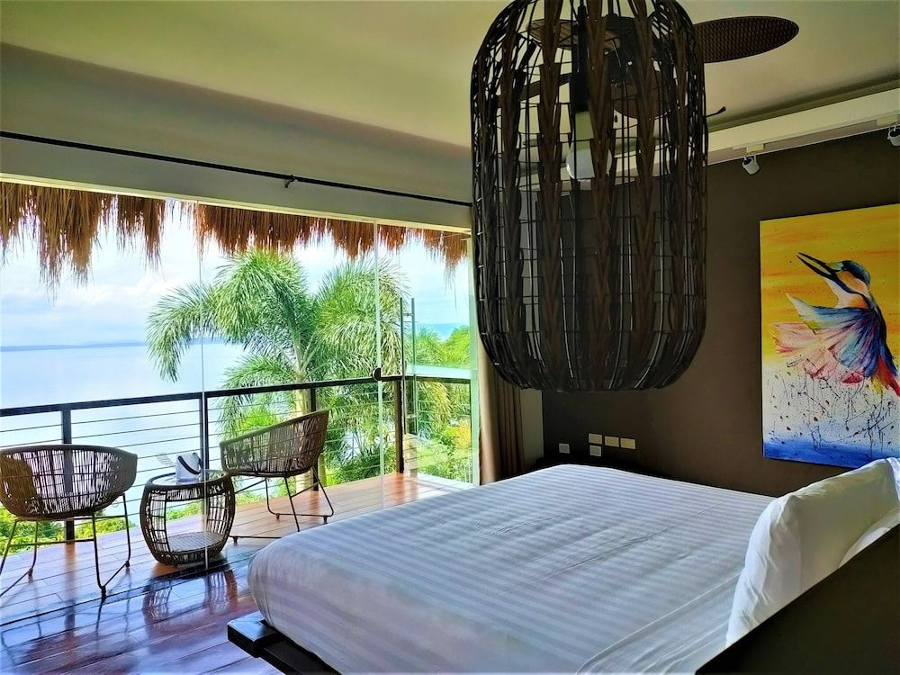 Villas by Eco Hotels Deluxe Room, 1 Bedroom, Lake View 11