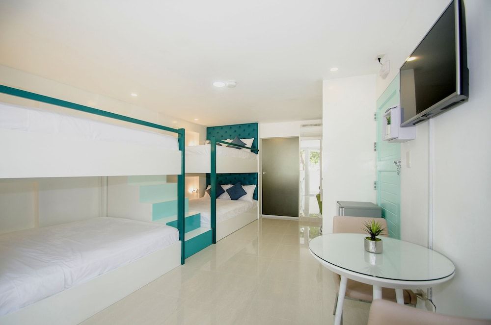 undefined Indila Boracay 2