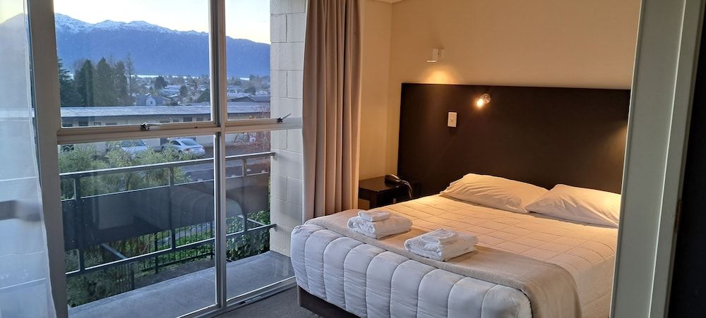 Standard Room (Double or Single occupancy only)