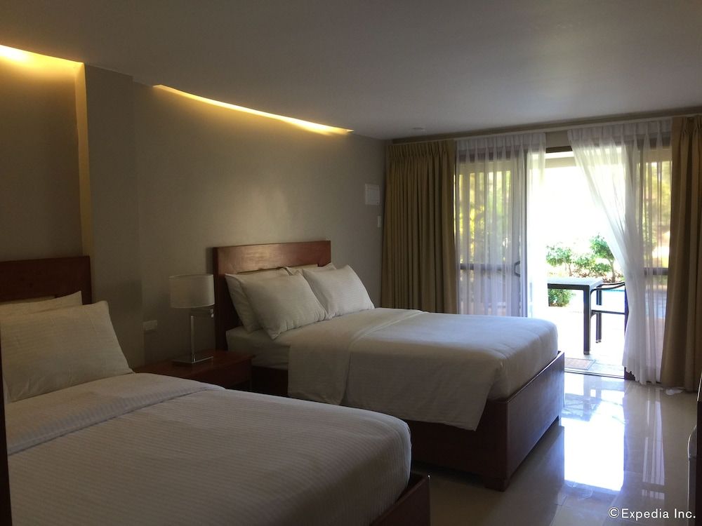 Golden Palm Resort Superior Room 3