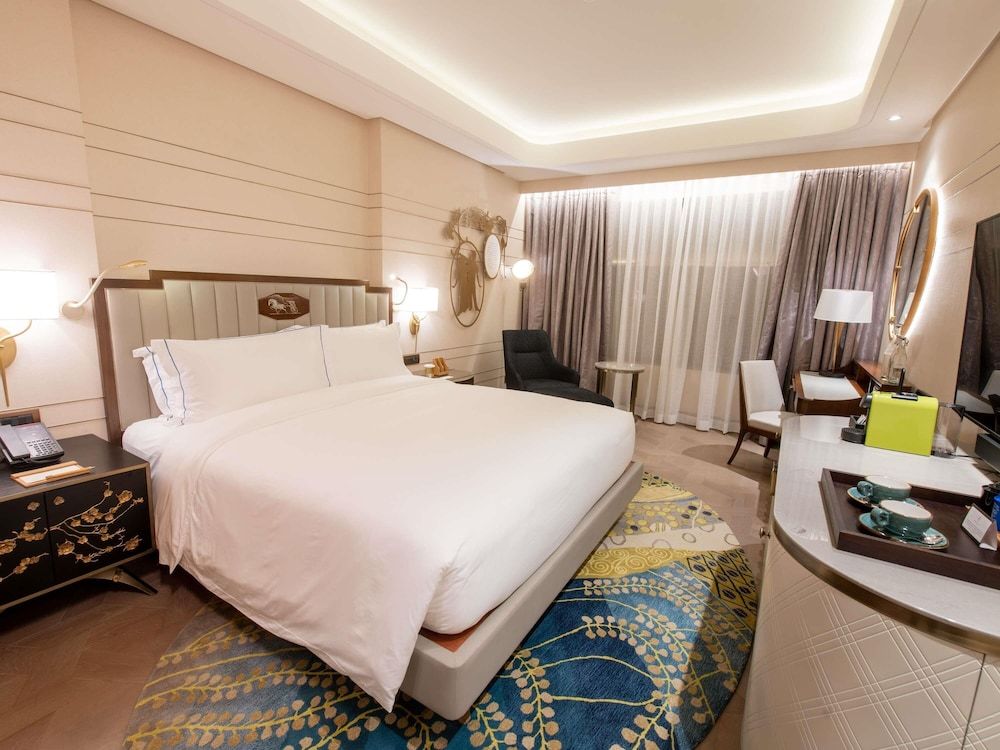 Admiral Hotel Manila - MGallery Collection Superior Room, 1 King Bed (Atrium) 2