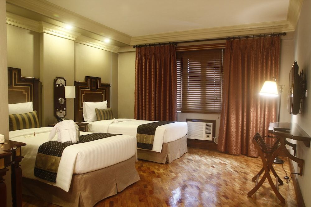 undefined Herald Suites Polaris 2