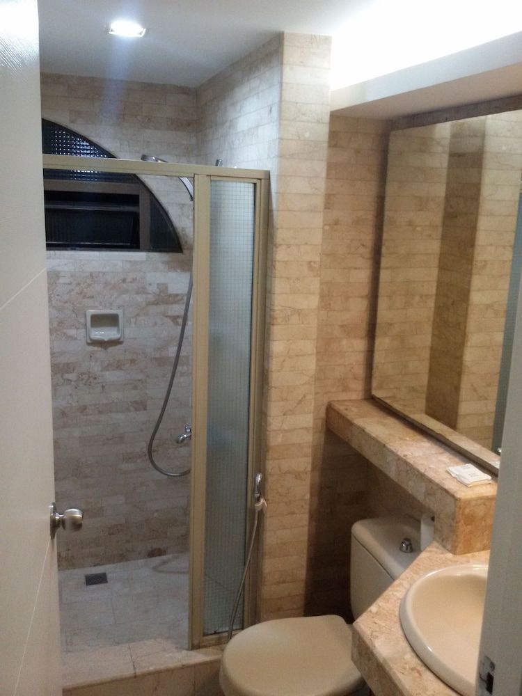 Ralph Anthony Suites Superior Suite, 2 Bedrooms 4