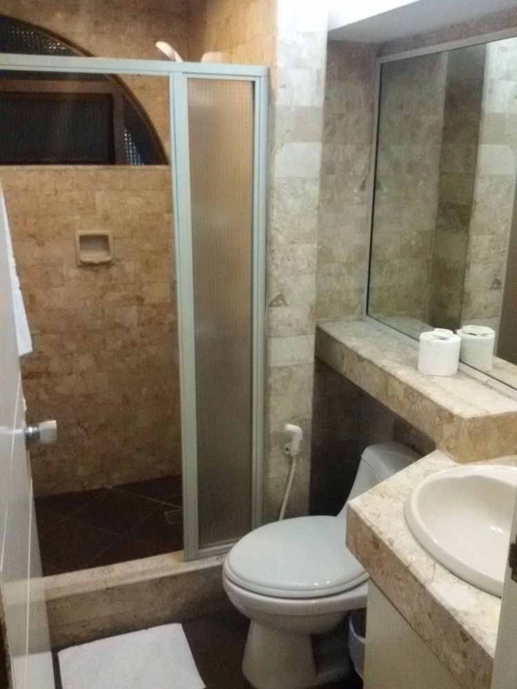 Ralph Anthony Suites Superior Room, 1 Bedroom 4