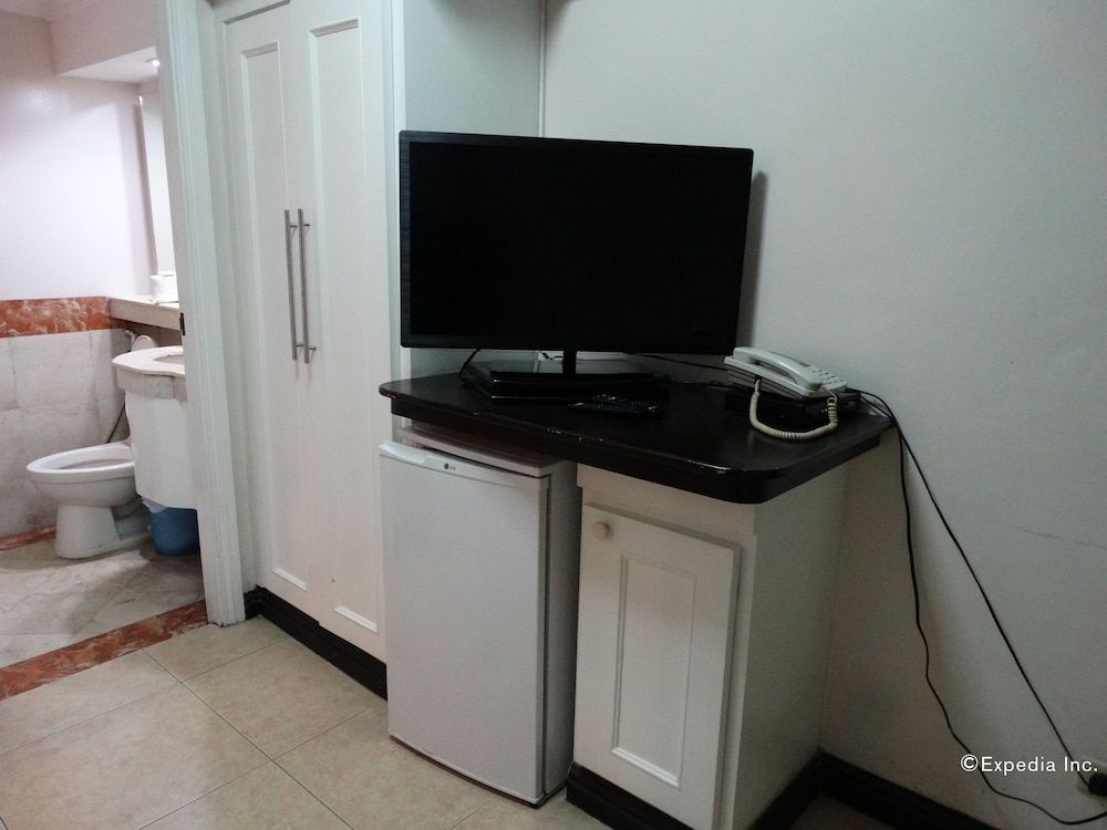 Ralph Anthony Suites Studio, 1 Double Bed 8