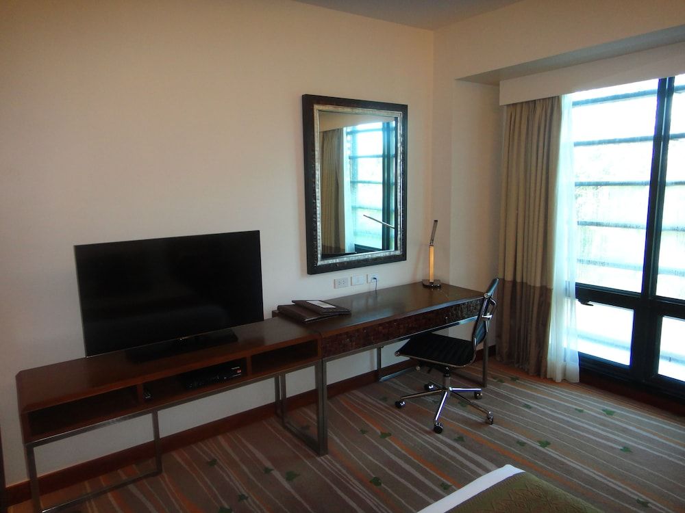 Best Western Plus The Ivywall Hotel - Palawan Deluxe Room, 1 Double Bed, Non Smoking 20