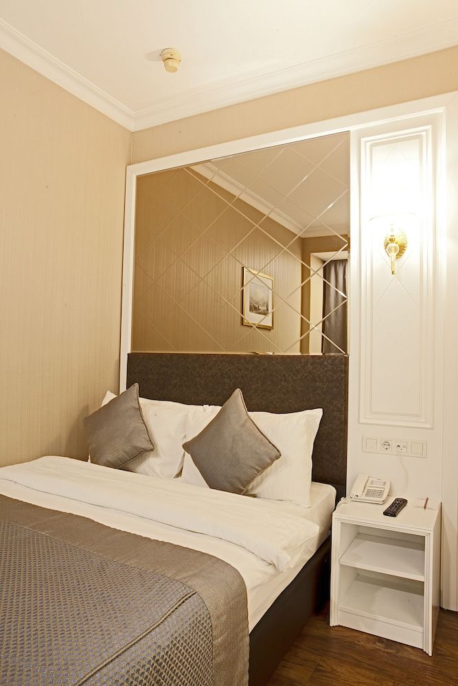 Seres Hotel Economy Room 2