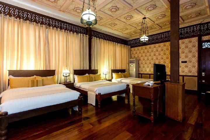 Premium Room for 6 People
