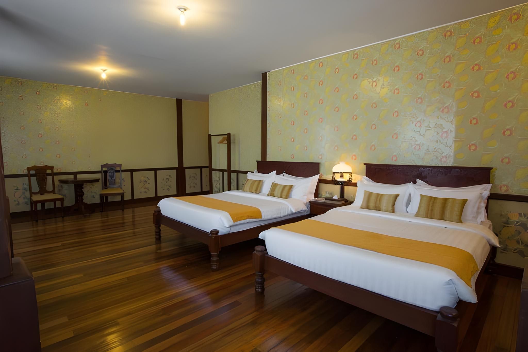 Las Casas Filipinas de Acuzar Resort Premium Room for 4 People 2