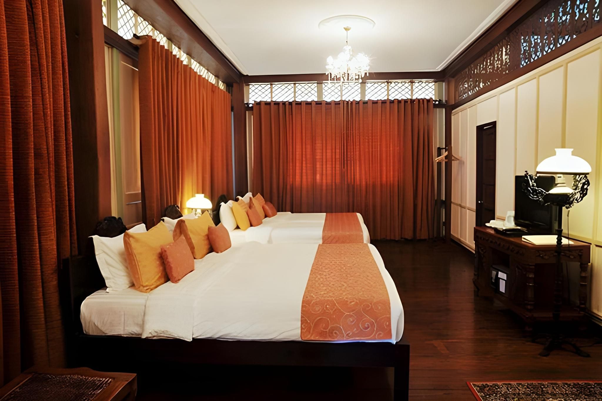 Premium Room for 6 People