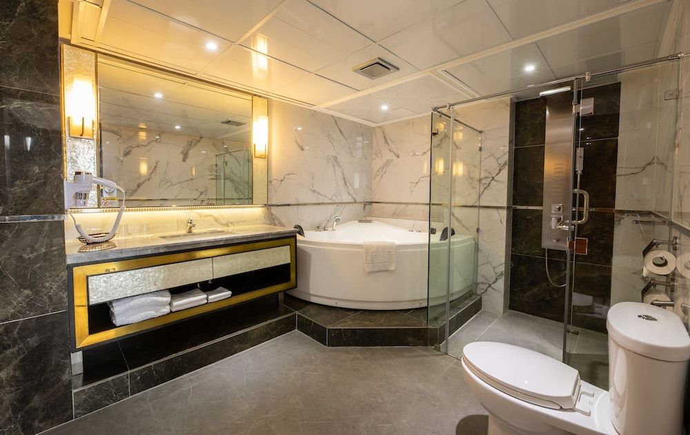 Star Plaza Hotel Presidential Room 4