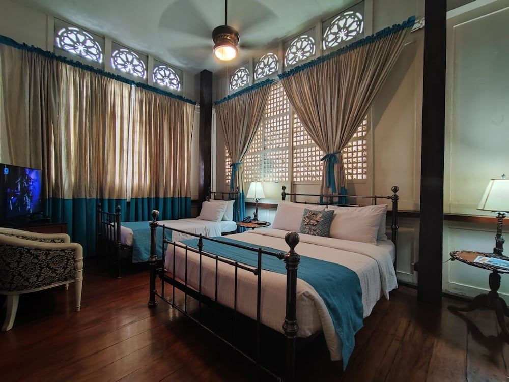 Paradores Del Castillo Family Suite, 2 Bedrooms, Shared Bathroom 2