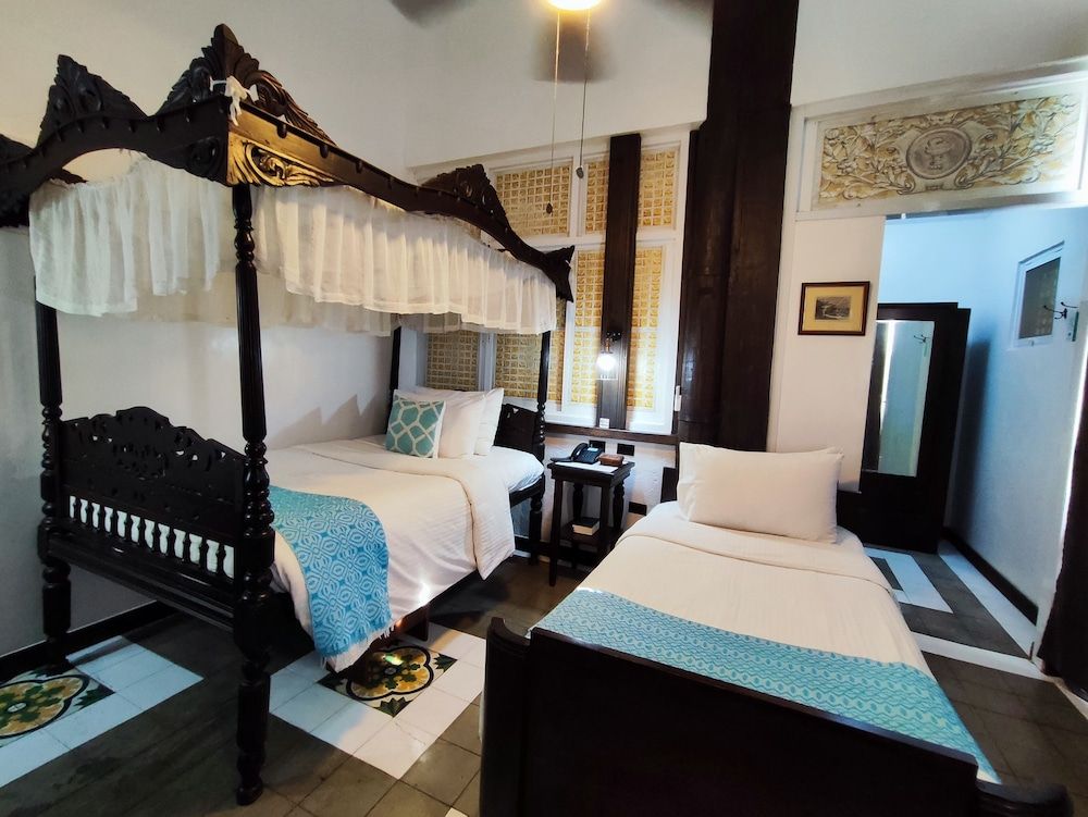 Paradores Del Castillo Superior Room 2