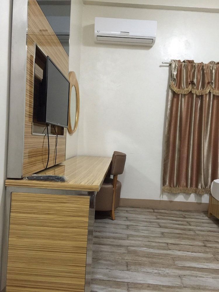 Meaco Hotel - Solano Deluxe Room 5