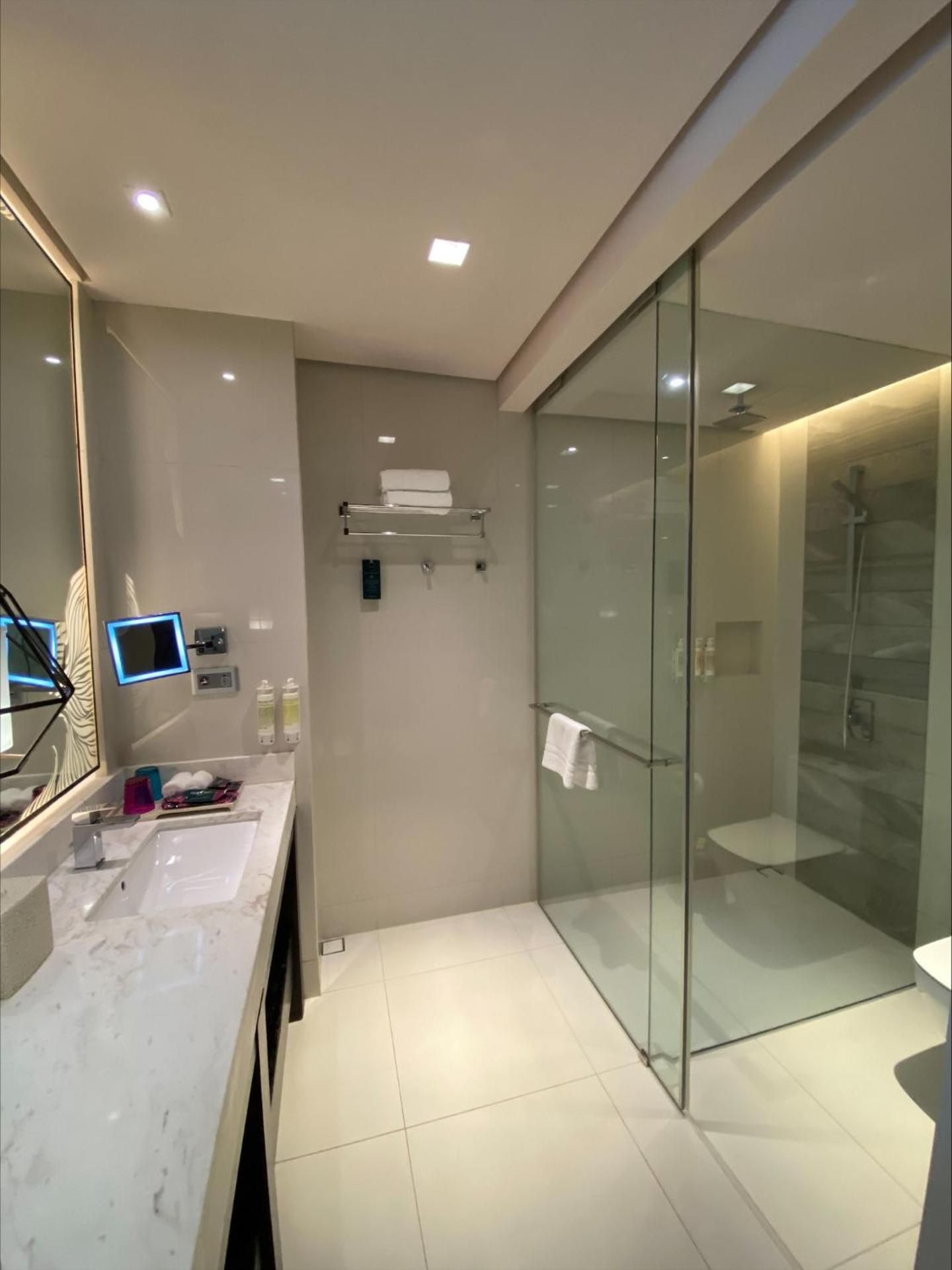 Garden Premium Room with 1 King Bed