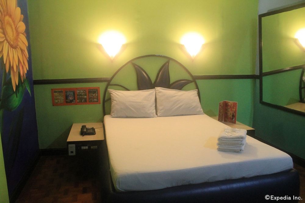 undefined Halina Drive Inn Hotels - Sta Mesa 10