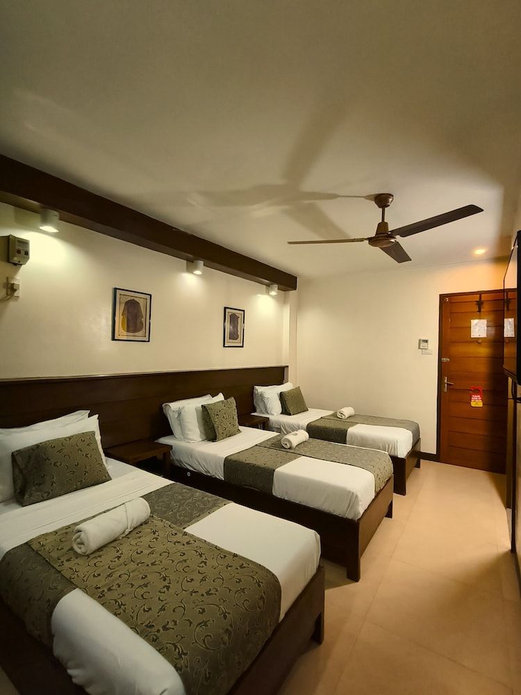 Delle Suites Superior Triple Room 5