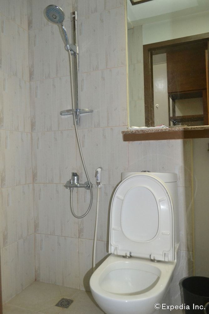 Delle Suites Standard Single Room 7