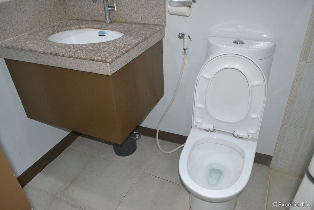 Delle Suites Standard Single Room 6