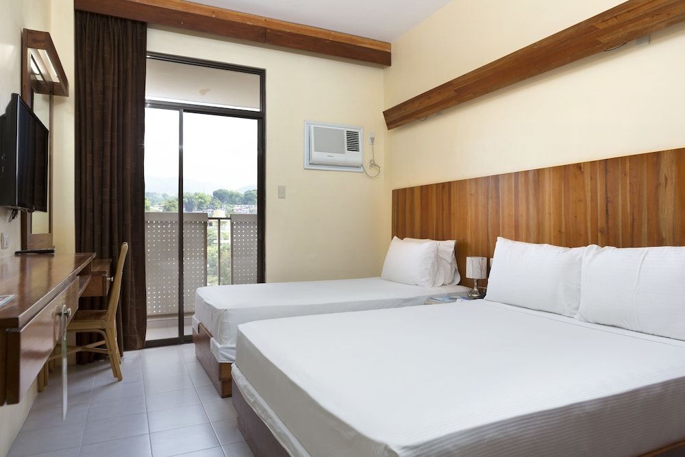 Tsai Hotel and Residences Standard Twin Room 2