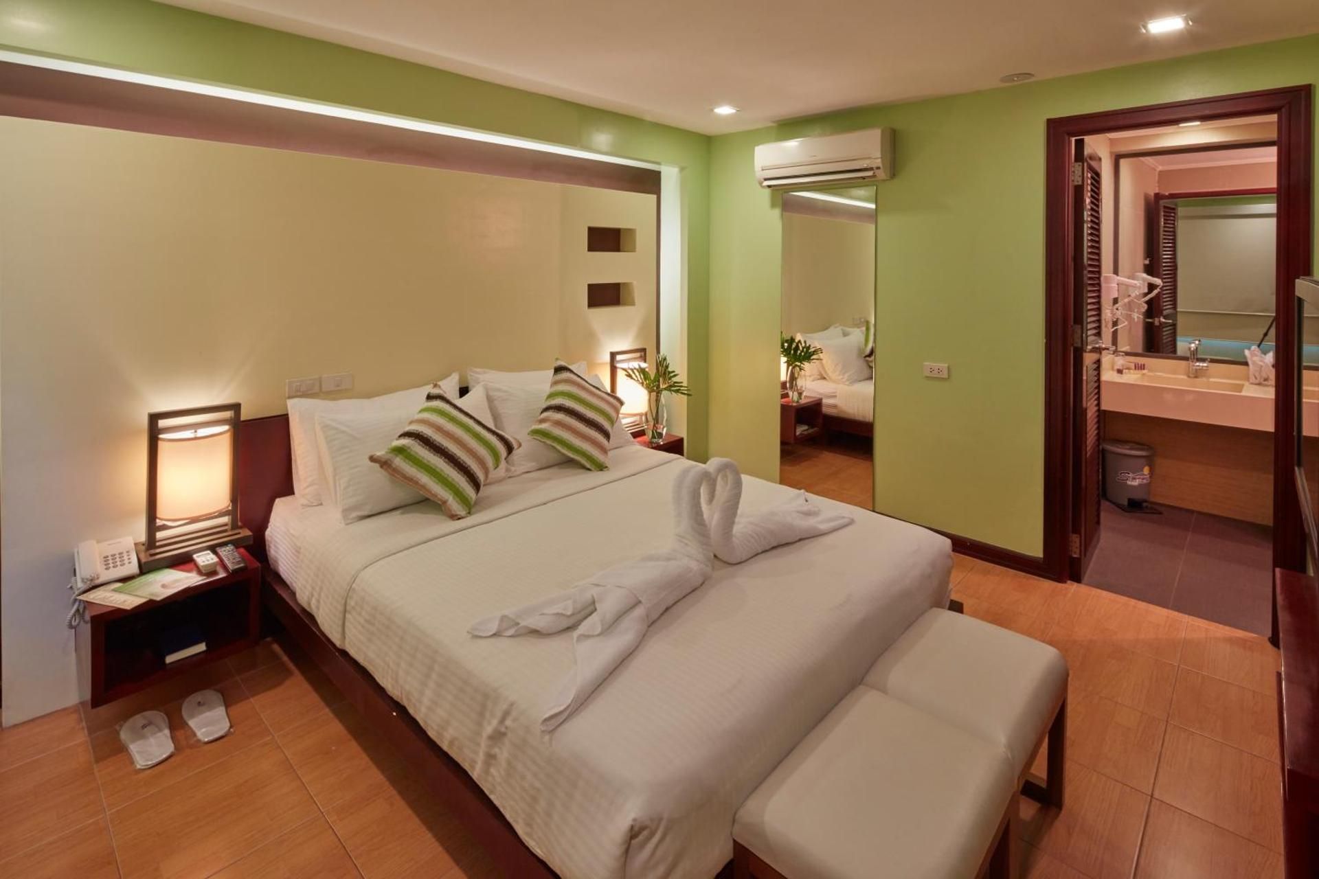 undefined Shore Time Hotel 4