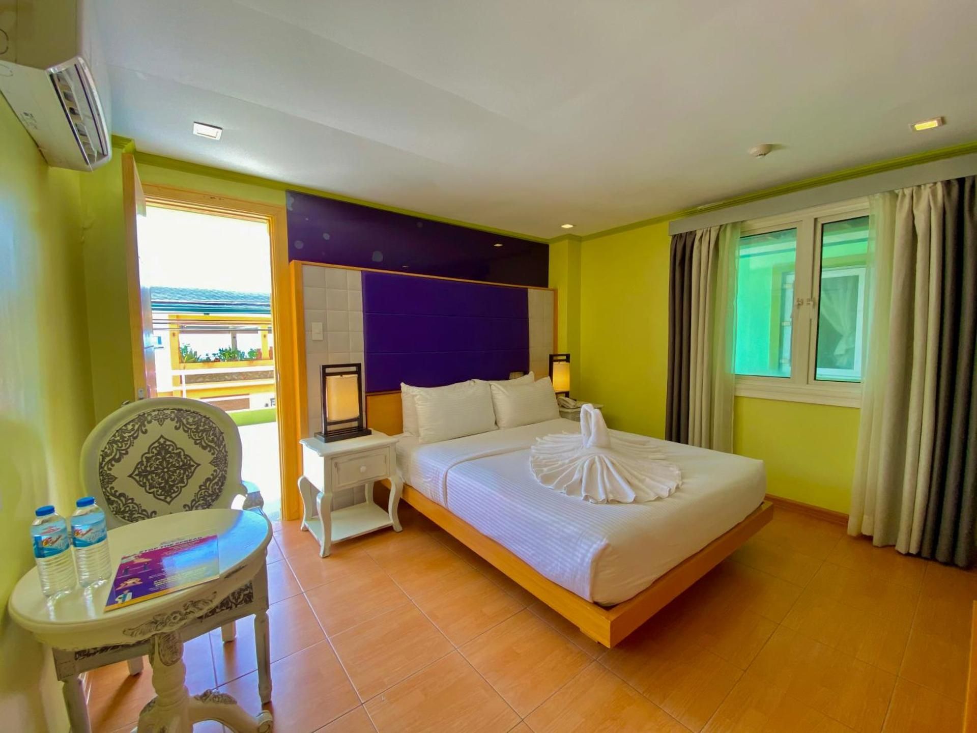 undefined Shore Time Hotel 3