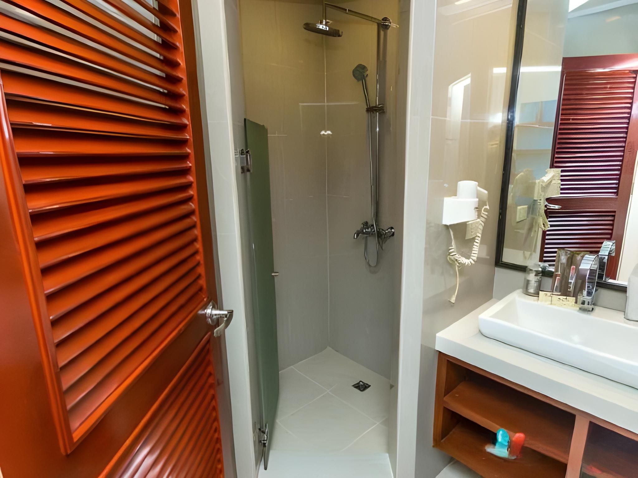 undefined Shore Time Hotel 9