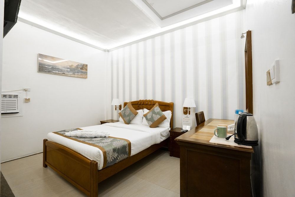 undefined Royal Park Resort Boracay 5