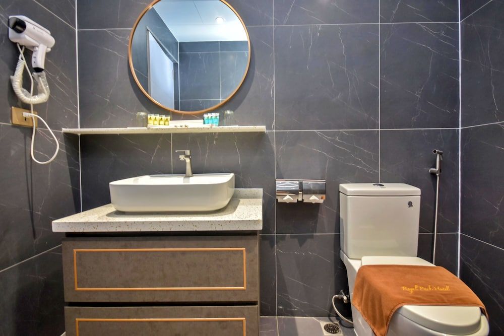 Royal Park Resort Boracay Deluxe Room 12