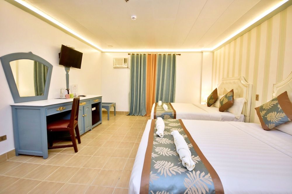 Royal Park Resort Boracay Family Deluxe Room 4