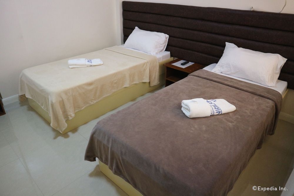 La Trinidad Pension House Standard Twin Room 2