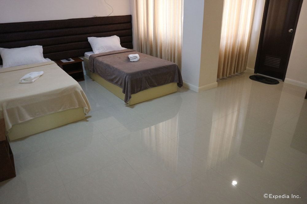 La Trinidad Pension House Standard Twin Room 3