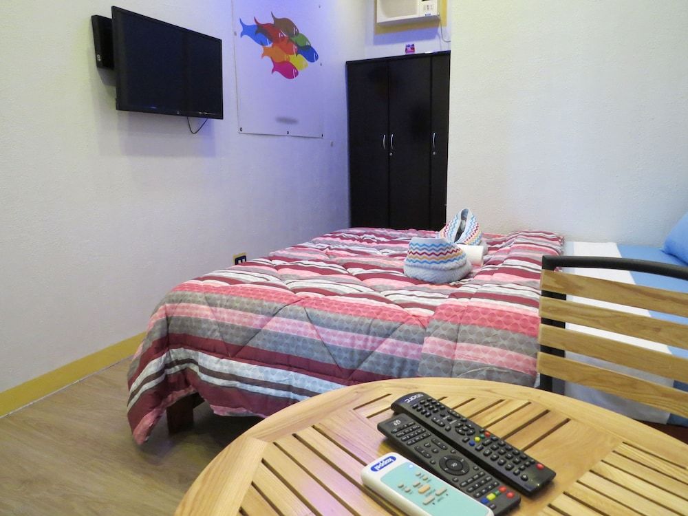 undefined Alon Travelers Lodge