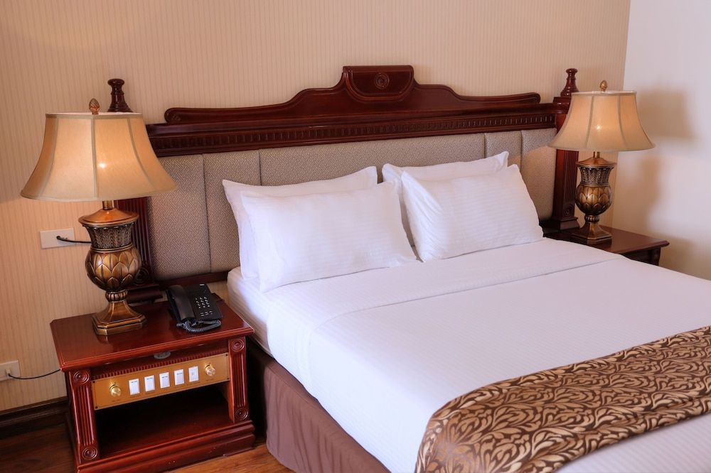 Villa Caceres Hotel