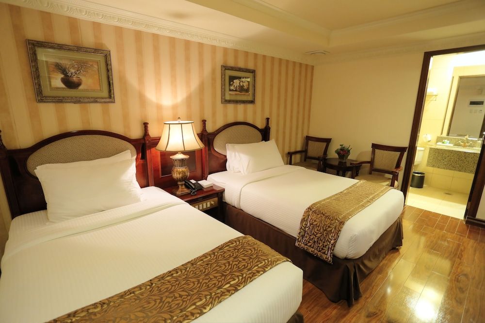 Villa Caceres Hotel