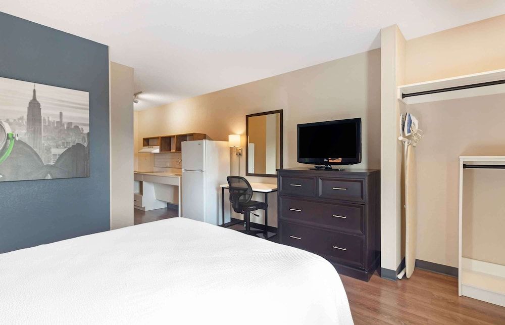 Extended Stay America Premier Suites - Fort Lauderdale - Deerfield Beach Studio, 1 Queen Bed, Accessible, Non Smoking 3
