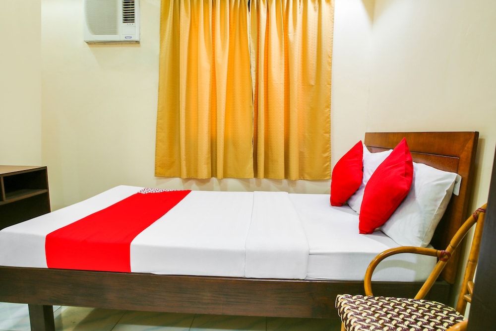 Le Pensione De San Jose Deluxe Double Room 2