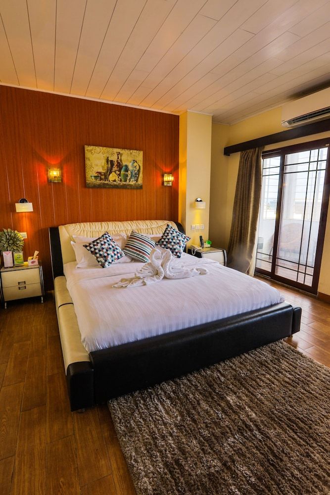 Hotel Essencia Deluxe Suite, City View 2