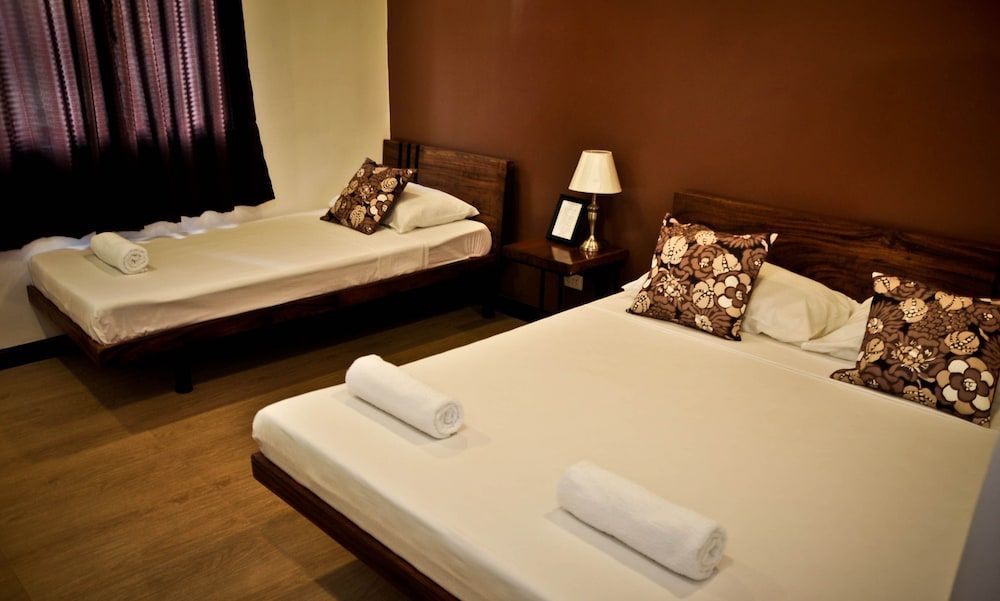 Cleon Villas Pension Triple Room, Balcony 7